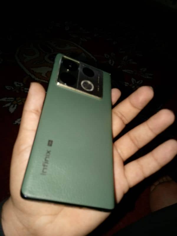 Infinix Note 40 pro 5g 1