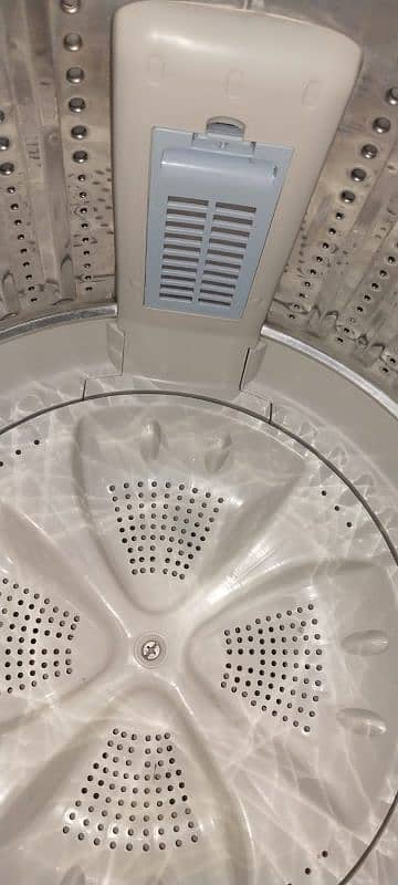 Full Automatic Washing Machine Good Condition Like New 4