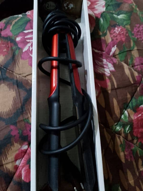 kemei hair straightener 4