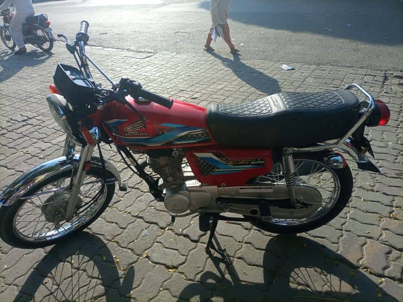 Honda CG 125 8