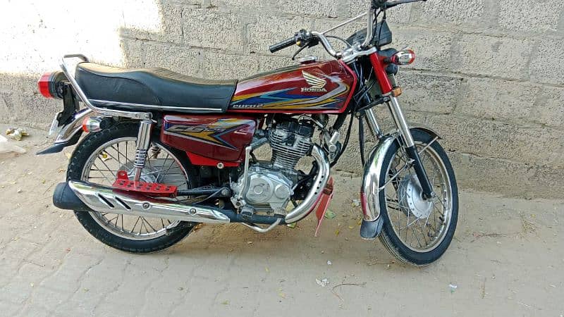 Honda 125 bike 0