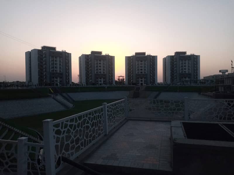 10 Marla 3 Bed Brand New Flat For Sale In Askari 11 Lahore 25