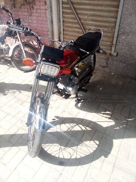 Honda 125 special edition 3