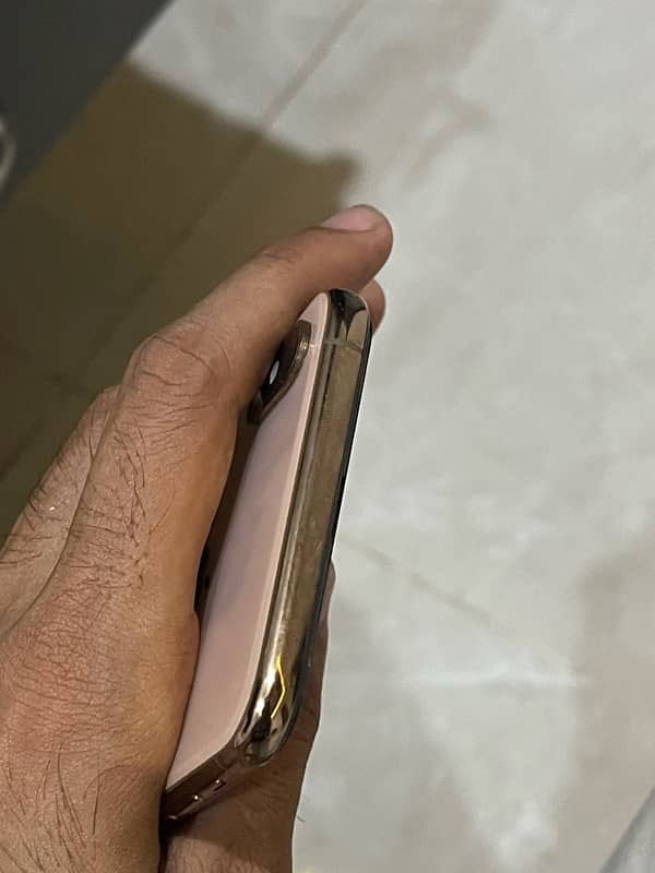 iphone Xsmax pta approved 1