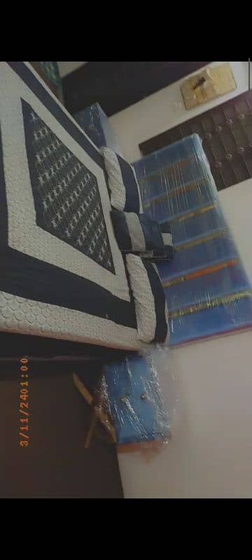 new condition with matress spring matress 0