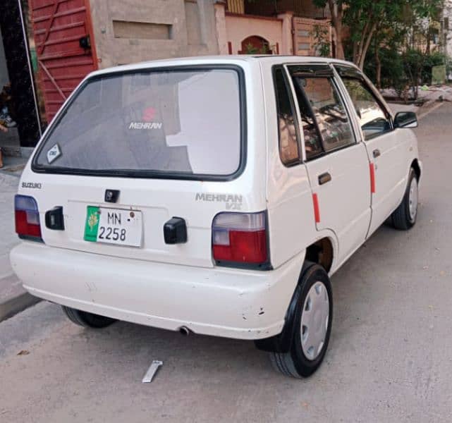 Suzuki Mehran VXR 2011 4