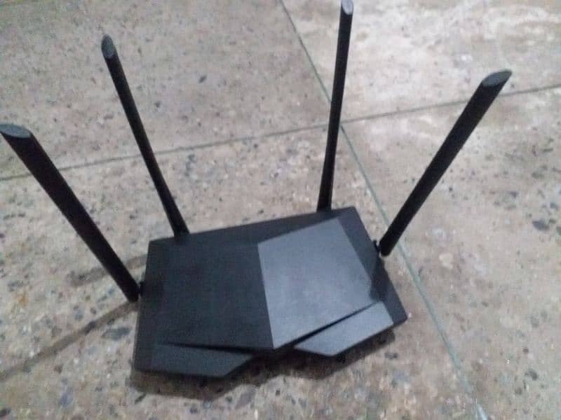 Tenda AC6 wifi Router 2