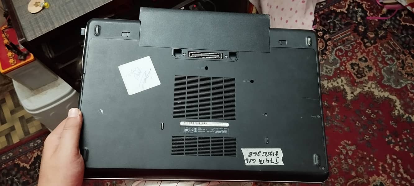 Dell Latitude E6540 4