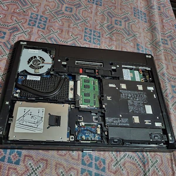 Hp probook 6470b ( i5 3rd gen 2.6 Ghz ) 6