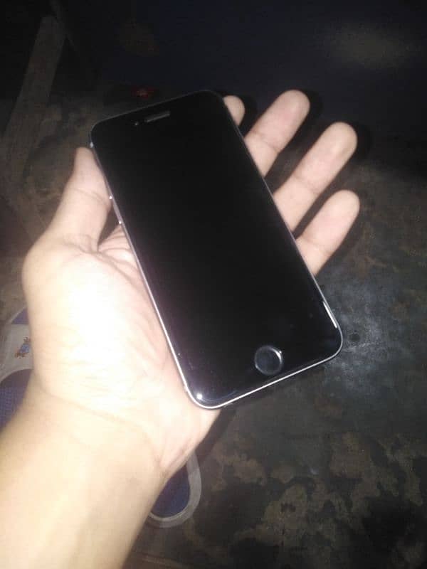 IPhone 6 16gb 10/9.5 condition 1