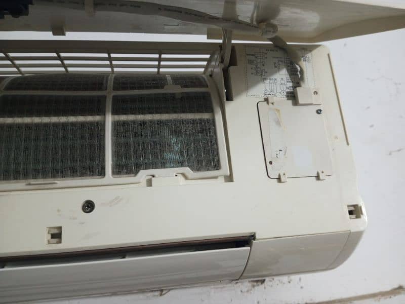 Dawlance 1 ton Split Air Conditioner 2