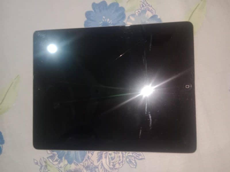 IPAD A1395 10/10 CONDITION   03224089384 1