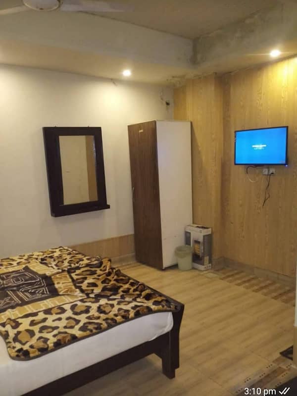 Furnished bed room 2000 per day for 1 month & daily weekly rooms available 0