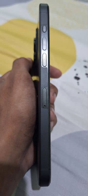 iPhone 15 Pro Max Non-PTA Black Titanium 3