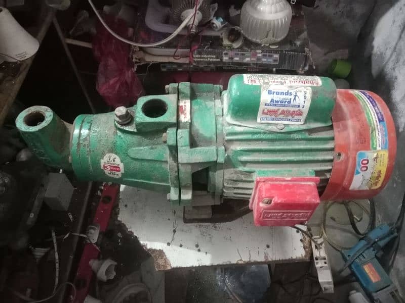 Shahzad pump 0.37 . 2016 model very less use. 4