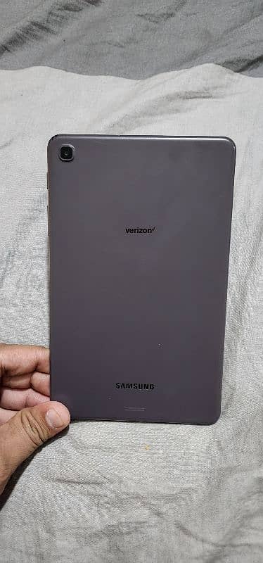 Samsung tab A(8.4) 1