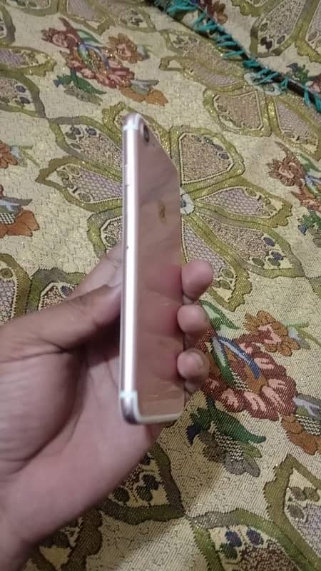 i phone 7- Pta Aproved 128 gb Good candtion 4