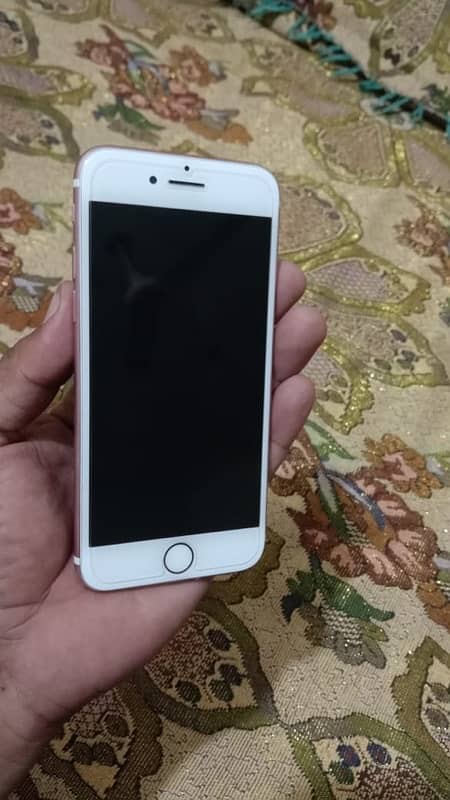 i phone 7- Pta Aproved 128 gb Good candtion 5