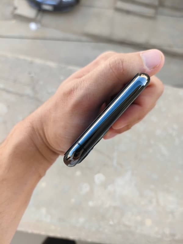 iPhone 11 Pro 512gb 4