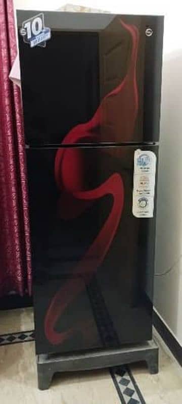 Fridge for sale on urgent basis 0