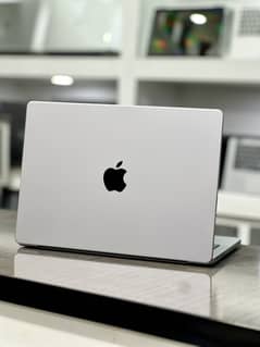 Macbook PRO M2 2023 14" 16/512