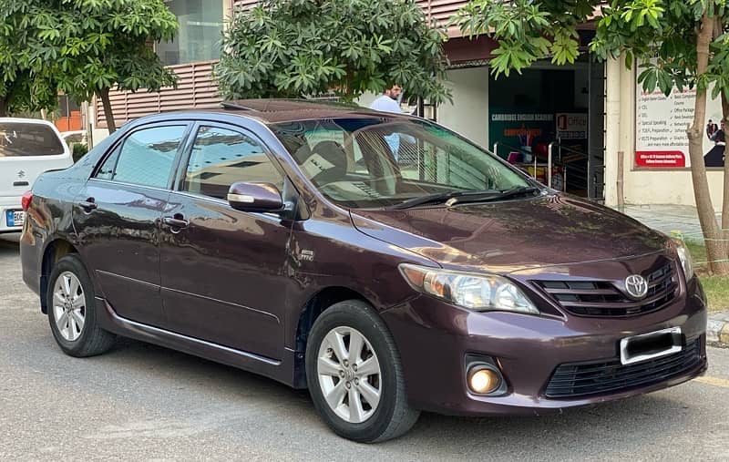 Toyota Corolla Altis SR (manual) 2013 2