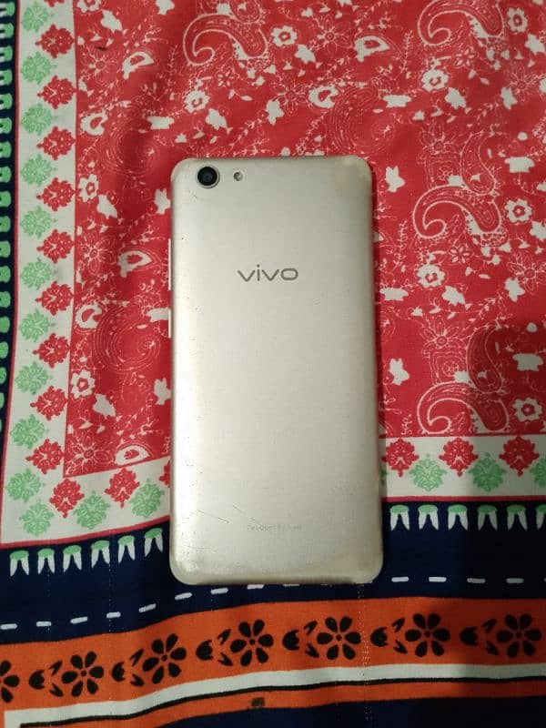 Vivo Y71A 0