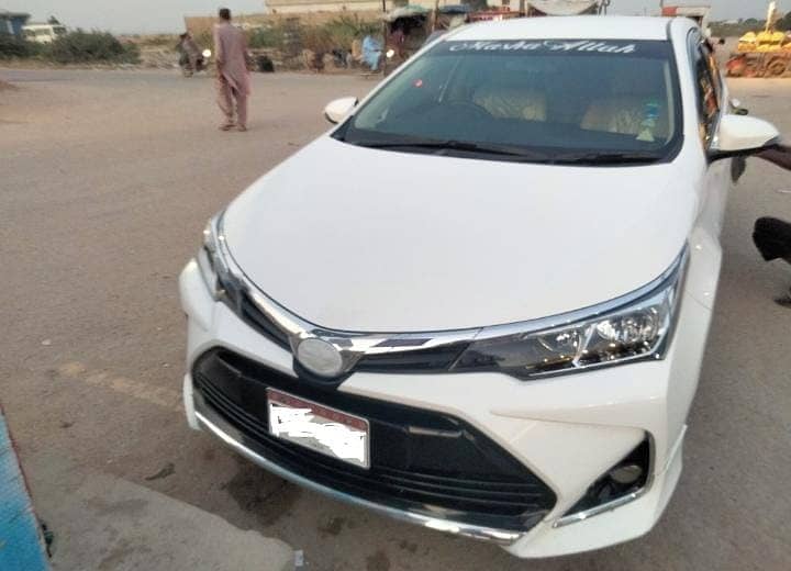 Toyota Corolla Altis 2022 plz chasky waly dor rahen . sanjeda  rabta 6