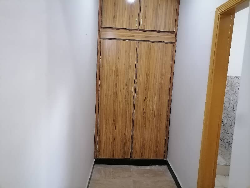 Prime Location House In Warsak Road Sized 3 Marla Is Available 12