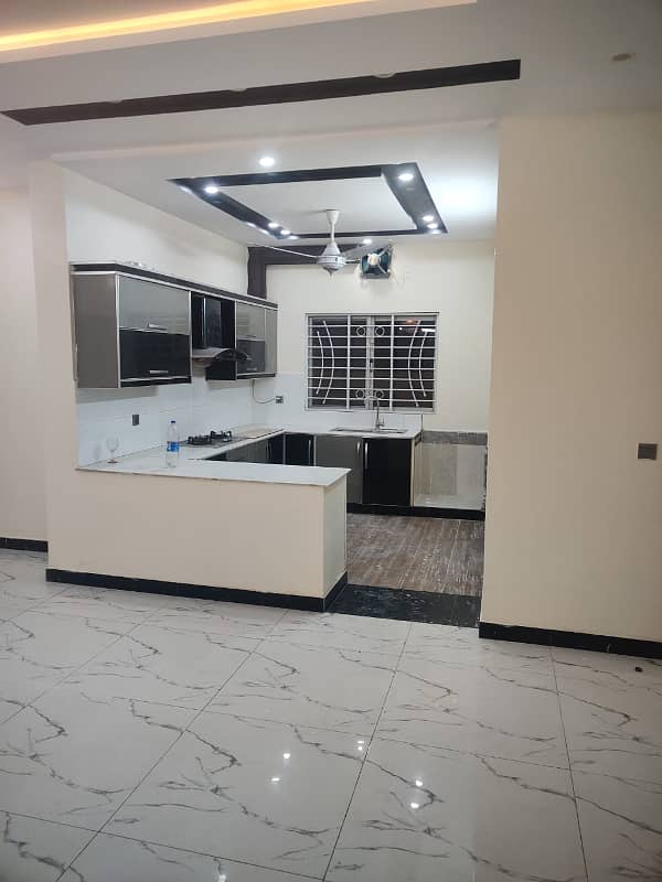 10 marala brand new house avilable for rent in Bahria Town phase 8 3