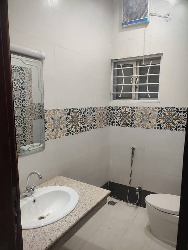 10 marala brand new house avilable for rent in Bahria Town phase 8 7