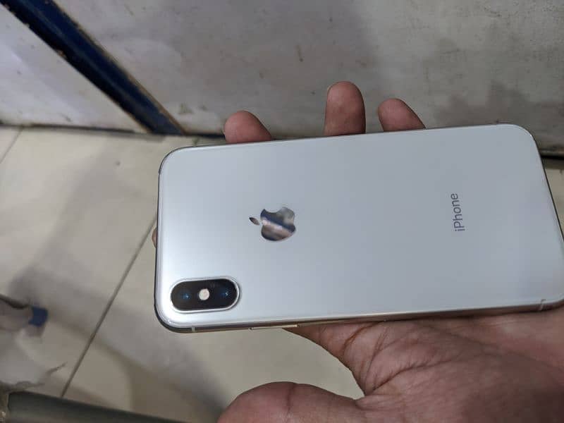 Iphone X 64 GB PTA 8