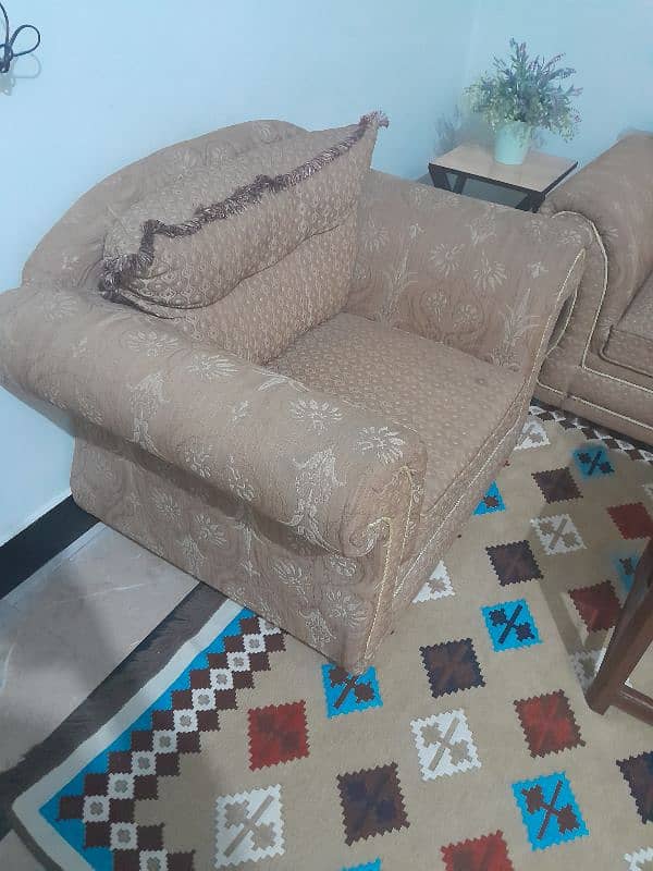 Sofa Set 6-seater available for sale 1