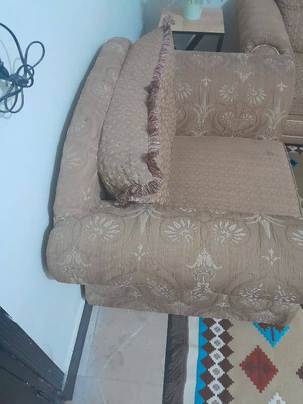 Sofa Set 6-seater available for sale 4