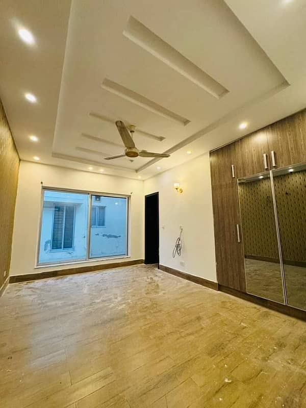 10 Marla Upper Portion For Rent In Green City Lahore 0