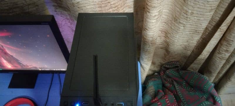 gaming PC for sale full setup message me on WhatsApp 4