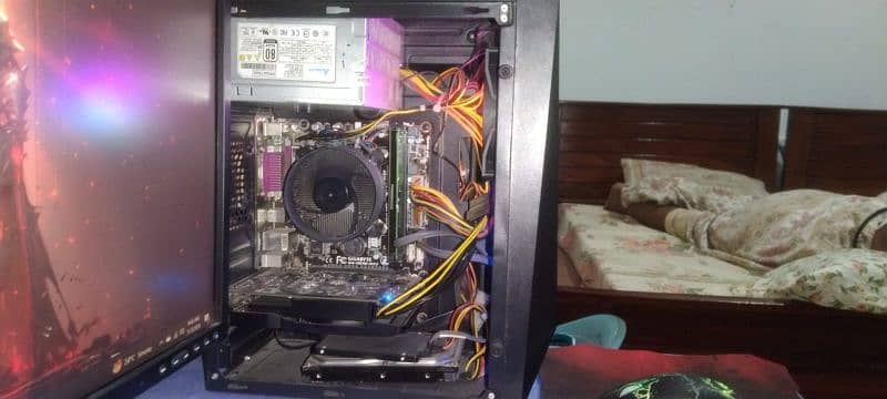 gaming PC for sale full setup message me on WhatsApp 5