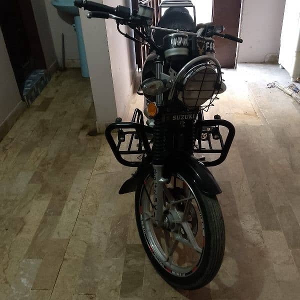 Suzuki GS 150 model 2022 2