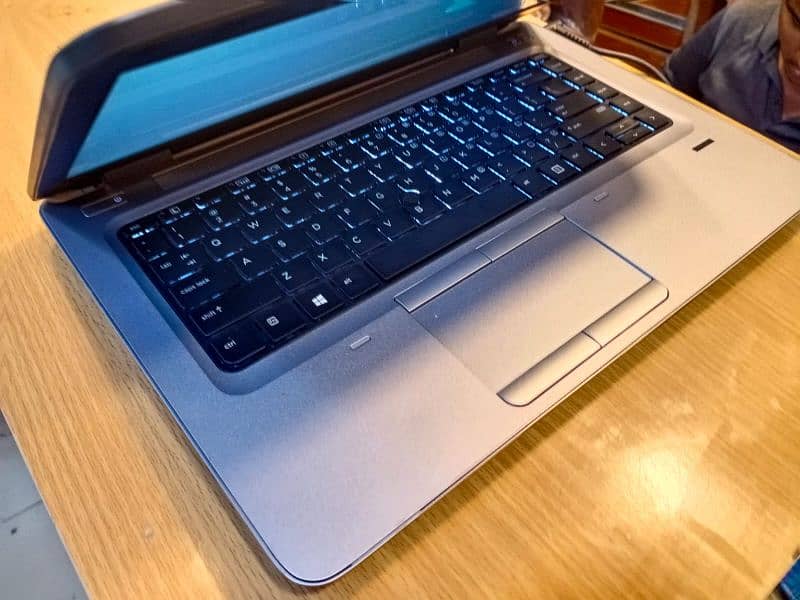 Hp ProBook 640 G2 i5 6th gen 5