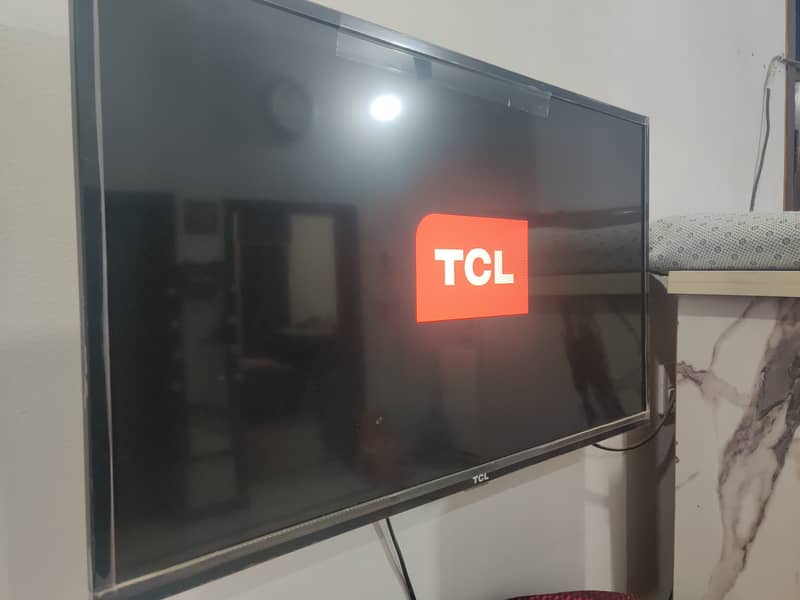 TCL LED TV 3