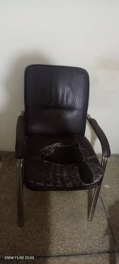 Computer table & chair (Urgent)