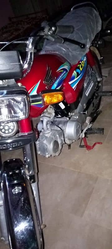 HONDA CD 70 2024 MODEL ALL GENIUNE 3