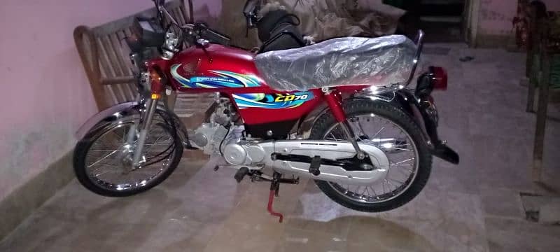 HONDA CD 70 2024 MODEL ALL GENIUNE 4