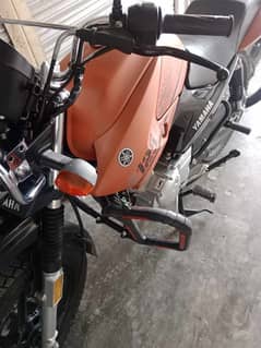 bike ybr 125G bilkul 0 meter hy khud 4 lakh 88 hazsr ka. nakla. tha