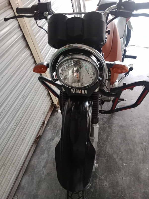 bike ybr 125G bilkul 0 meter hy khud 4 lakh 88 hazsr ka. nakla. tha 1