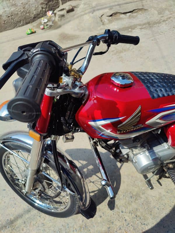 honda 125 good condition 5