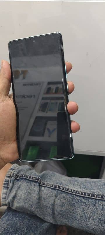 vivo x80 4