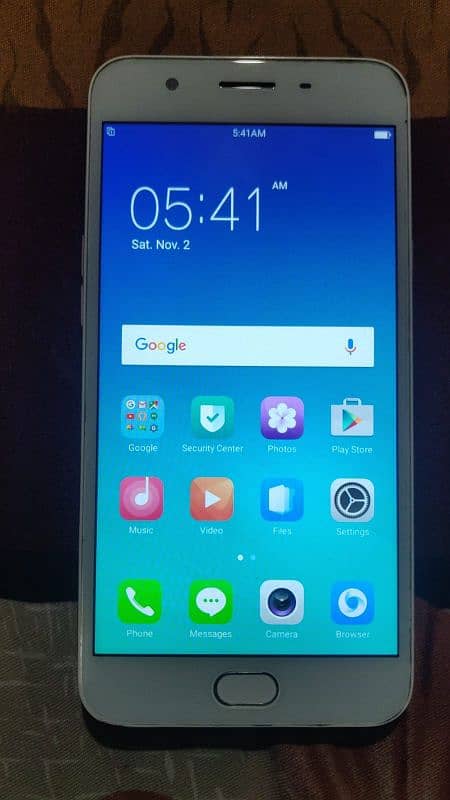 Oppo F1s. 4Ram 64GB 0