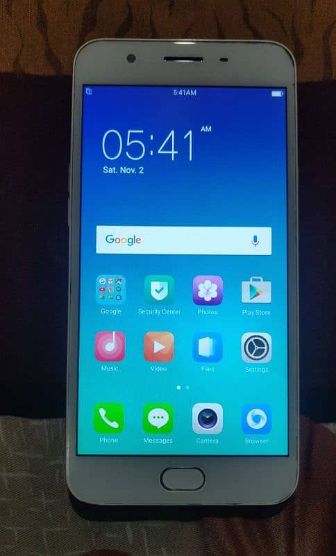 Oppo F1s. 4Ram 64GB 3