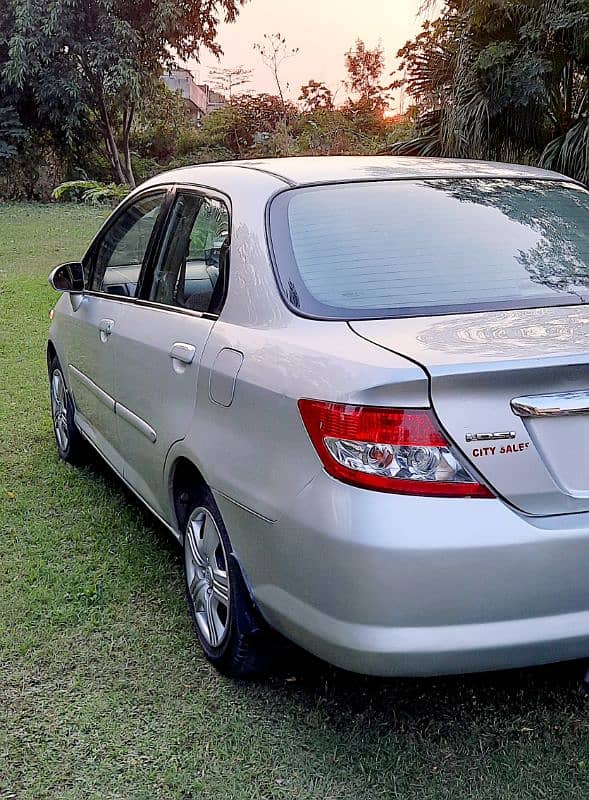 Honda City IDSI 2004 Model Total Genuine 5